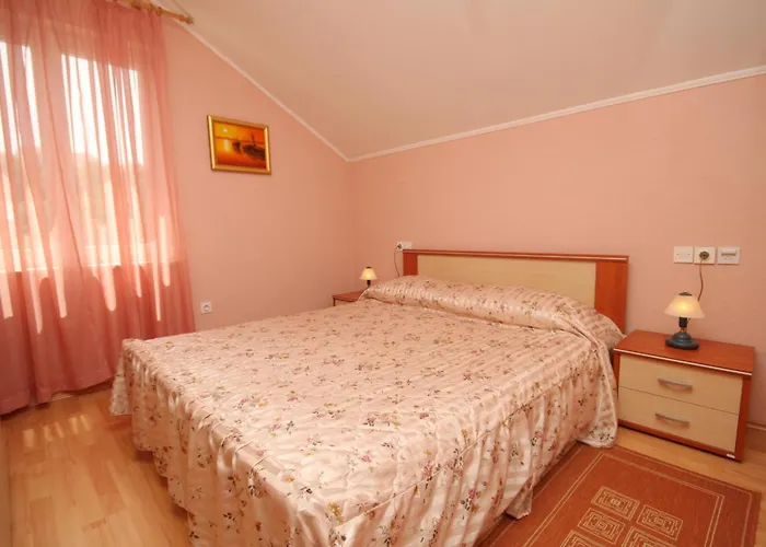 With A Parking Space Cavtat, Dubrovnik - 8965 *